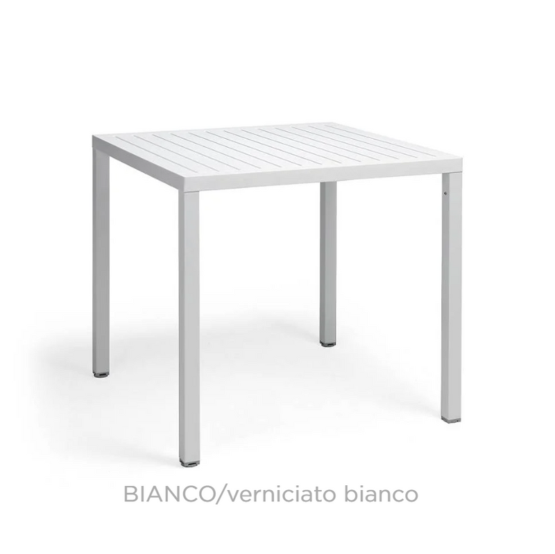 Mali kvadratni stol za vanjsku upotrebu CUBE