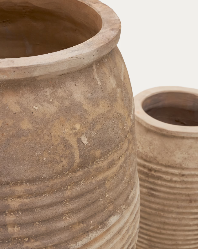 LLONGA set of 2 terracotta planters with natural finish Ø 54 / 32 cm