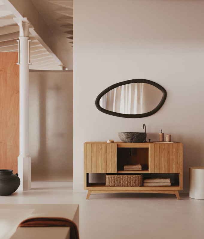 MAGRIT Ogledalo od masivnog mungur drva s crnom završnom obradom Ø 60 x 110 cm