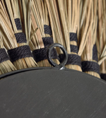 AKILA okruglo ogledalo izrađeno od bež prirodnih vlakana i crnog pamučnog konopca, 60 cm