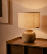 TAY Zelena keramička i bež lanena stolna lampa