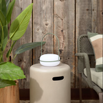 TEA Stolna lampa od polietilena i metala sa zelenom završnom obradom