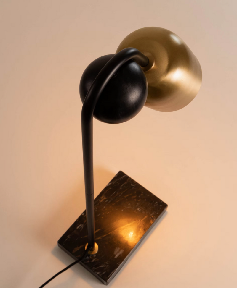 NATSUMI Stolna lampa od metala, drveta i mramora