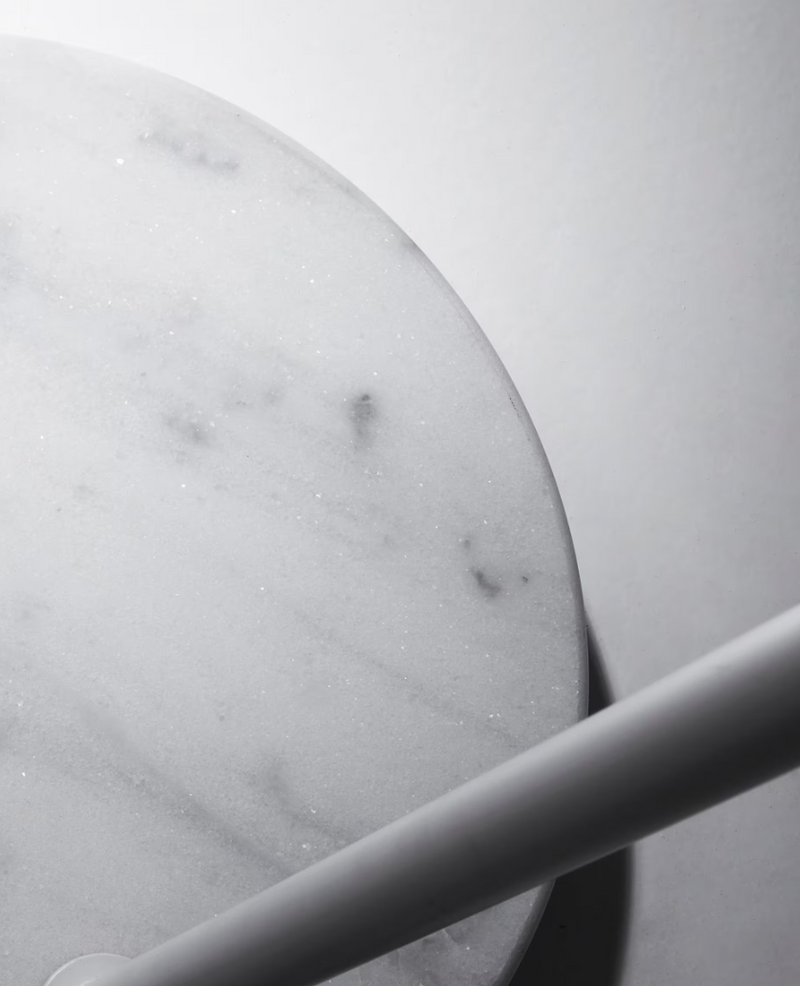 MAY Čelična podna lampa s crno-bijelim podnožjem