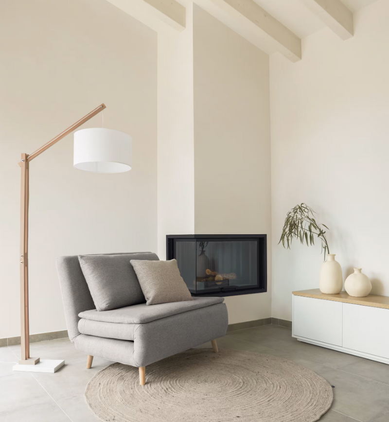 RIAZ Floor lamp in beech wood with white lampshade