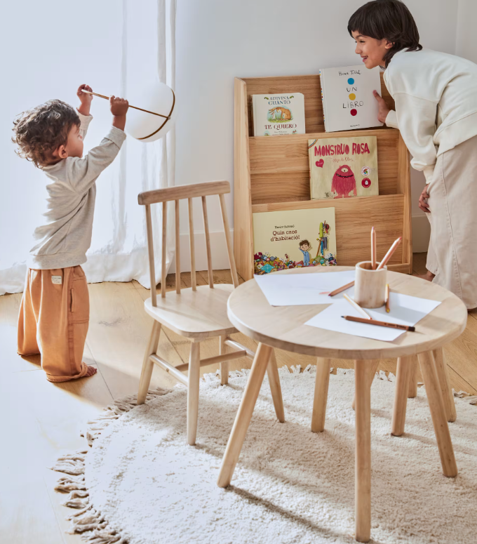 TRESSIA kids chair in solid rubber wood with natural finish