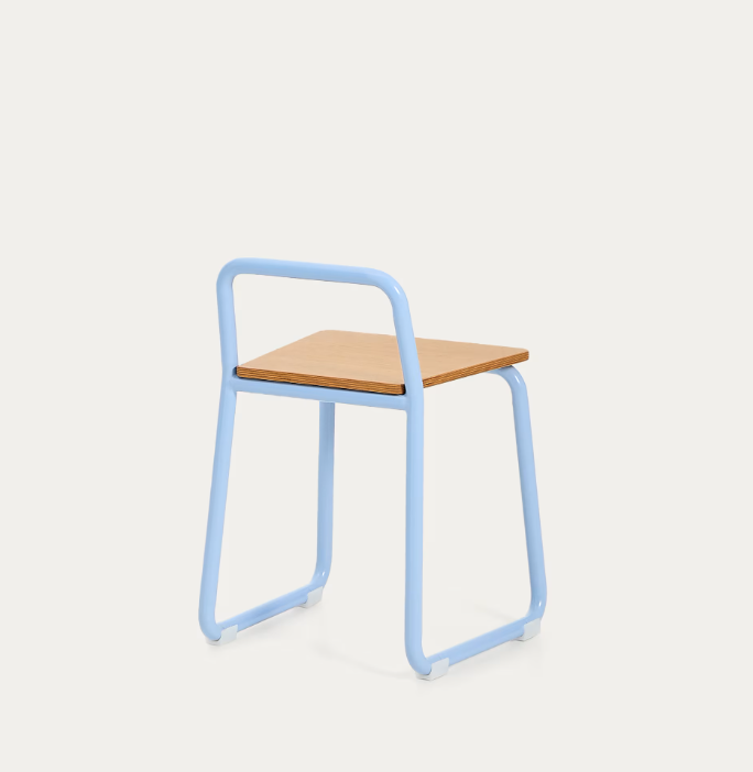 TINN ash veneer chair with a blue metal structure