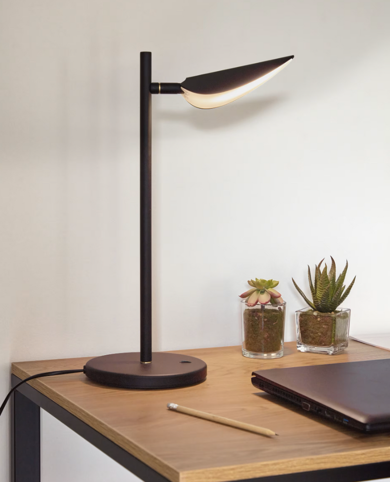 VELEIRA Steel table lamp