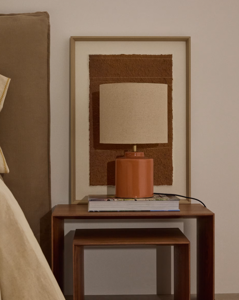 DAELI Keramička stolna lampa s narančastom završnom obradom i bež pamukom