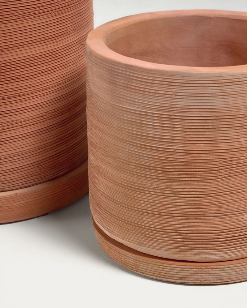 KARLINA Set of 2 terracotta plant pots with dishes, Ø 33 cm / Ø 24 cm
