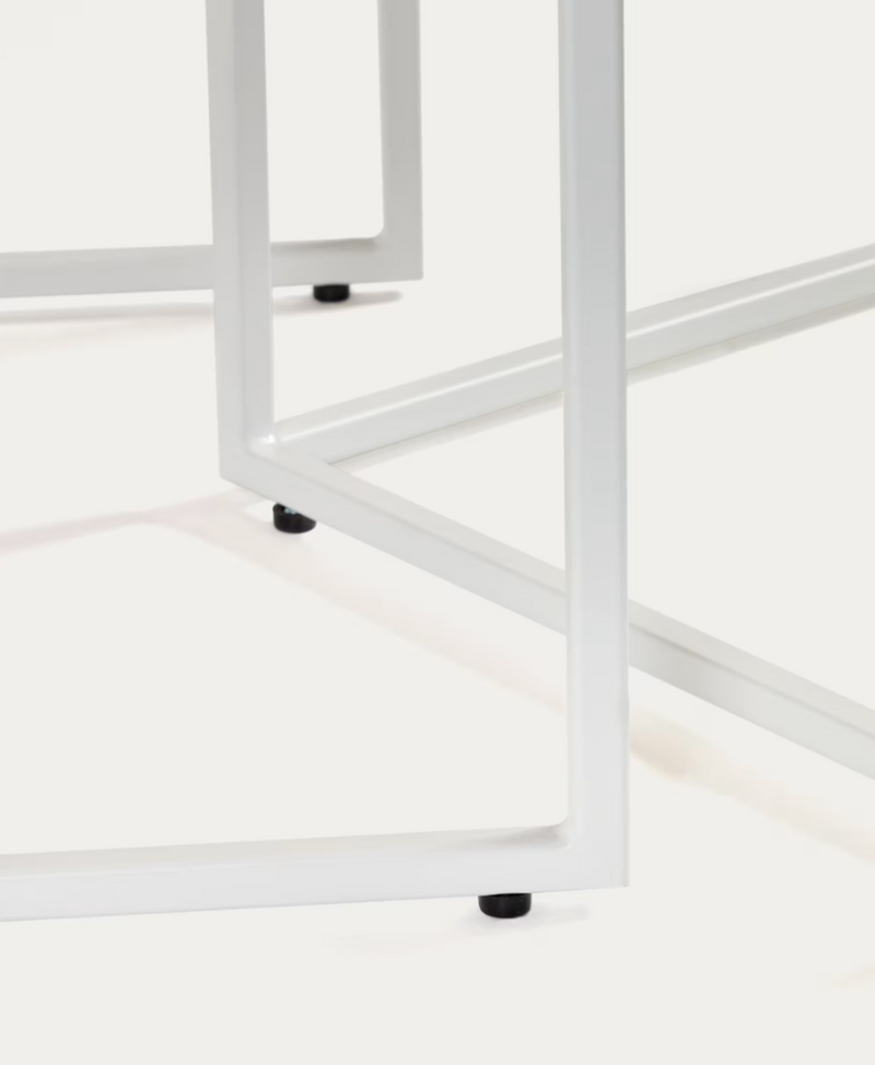 YOANA Set od 2 ugradbena pomoćna stolića s furnirom od hrastovog drva i obojenom bijelom metalnom konstrukcijom