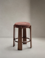 GRANITE Visoki stolac od smeđeg šenila i masivnog jasena s završnom obradom boje oraha FSC 100% 65 cm