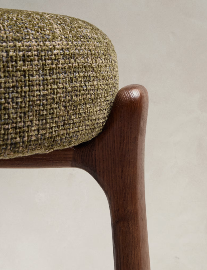 GRANITE Visoki stolac od zelenog šenila i masivnog jasena s završnom obradom boje oraha FSC 100% 75 cm