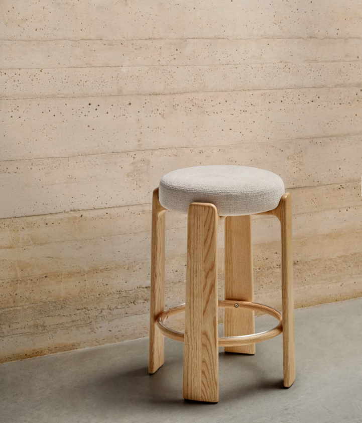 GRANITE Stool in beige chenille and solid ash wood with natural tone finish FSC 100% 75cm