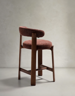 GRANITE Visoki stolac od smeđeg šenila i masivnog jasena s završnom obradom boje oraha FSC 100% 65 cm