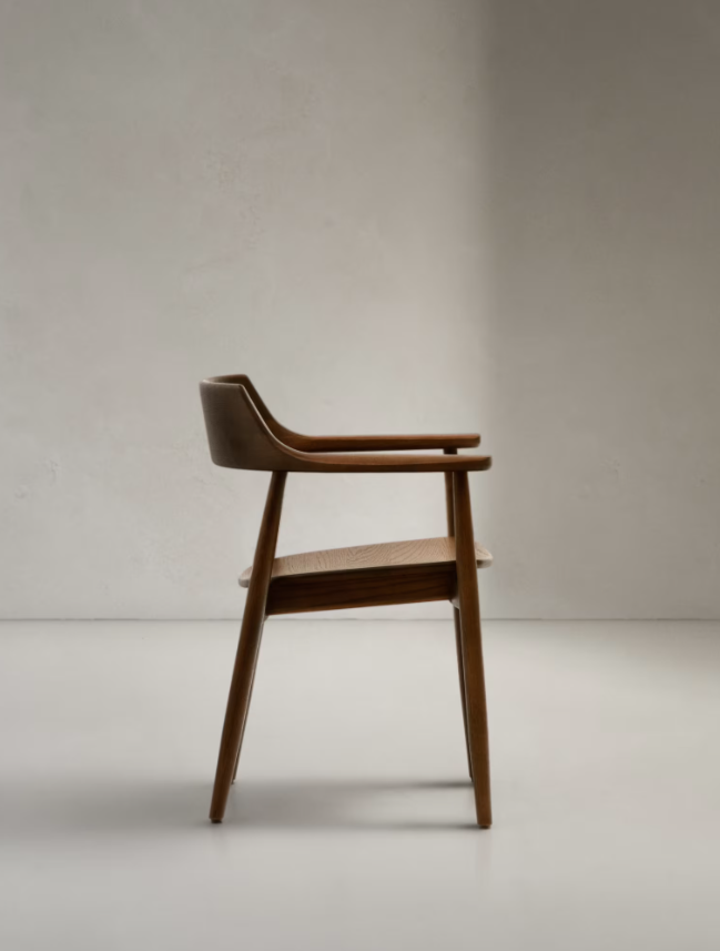 FONDES Chair in solid oak wood with walnut finish FSC Mix Credit