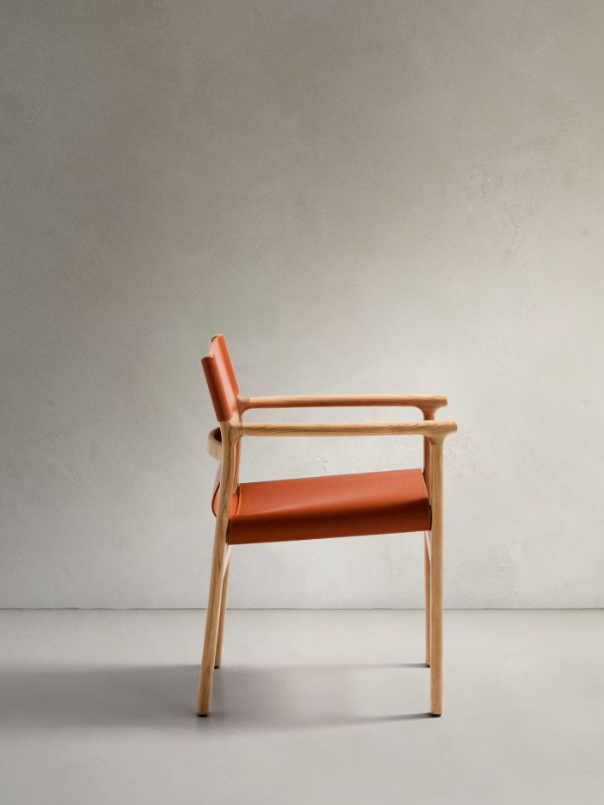 JAN Chair made of light brown recycled leather fibres and FSC 100% solid ash wood with natural tone finish