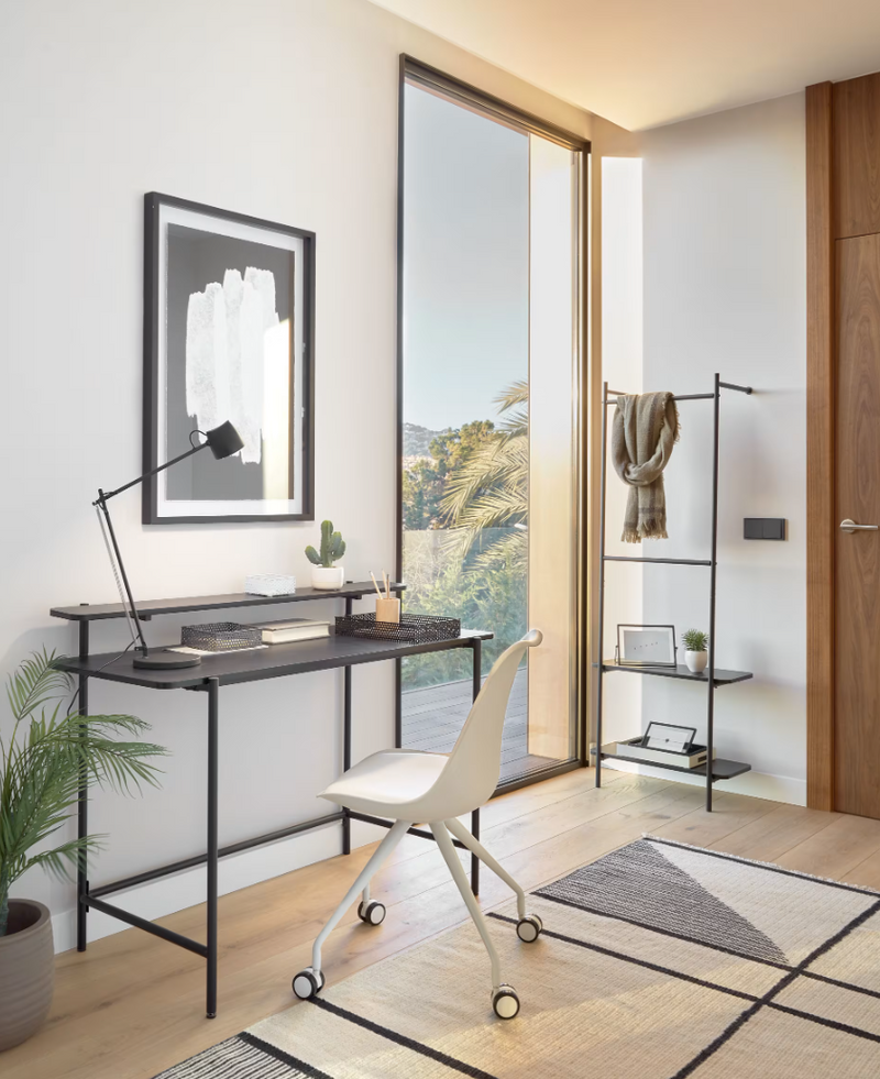 GALATIA Vješalica za odjeću od melamina i metala s crnom završnom obradom 60 x 162 cm