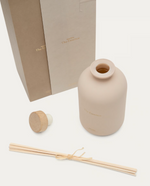 THE ESSENCE 480ml The Essence fragrance reed diffuser