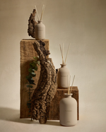 THE ESSENCE 240ml The Essence fragrance reed diffuser