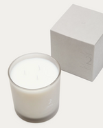 2/SWEET VANILLA 400g Sweet Vanilla scented candle