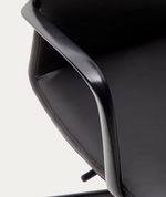 NERLAN uredska stolica od crne umjetne kože s crnim aluminijskim okvirom