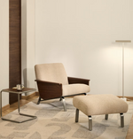 AMSEN Svijetlosmeđa fotelja od šperploče boje oraha s nogama od brušenog nehrđajućeg čelika