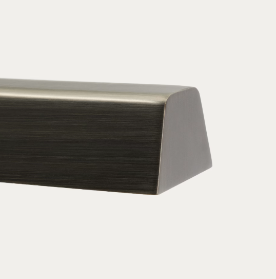 LYNOR Stolna lampa od brušenog metala s podnožjem od bijelog mramora