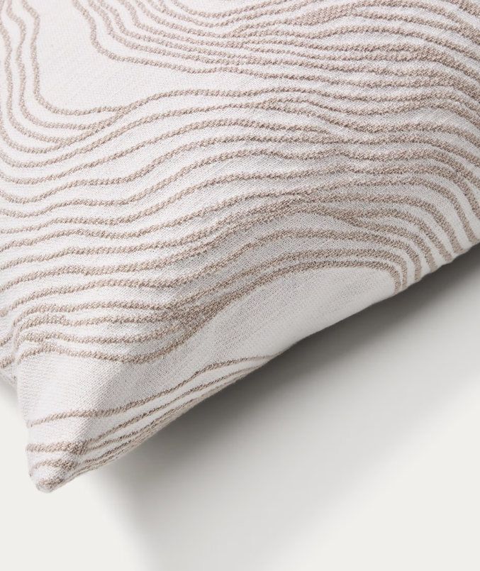 ONDARA Cushion cover with beige graphic detail 50 x 50cm