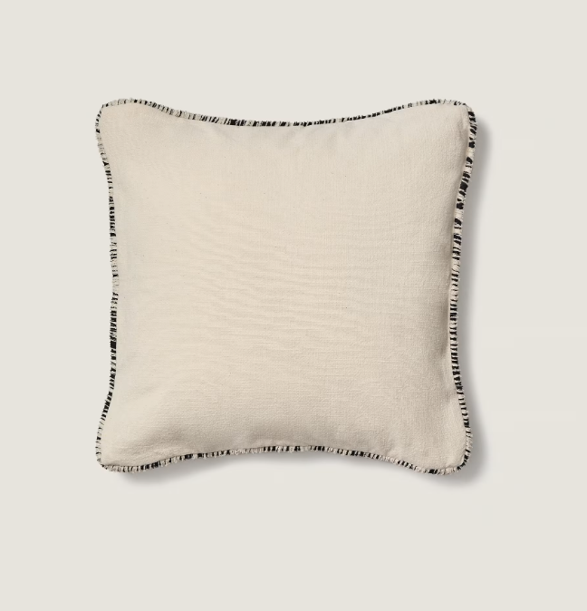 ENARI Navlaka za jastuk od 100% pamuka bež boje s kontrastnim crnim obrubom 50 x 50 cm