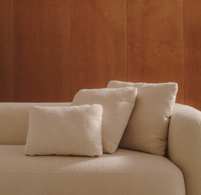 MARTINA Ecru jastuk od buklea 52 x 52 cm