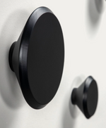 NADUA Set od 3 vješalice od punog drva s crnom bukovom završnom obradom