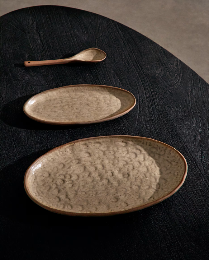 ZUNEL Set of 2 beige ceramic plates and 1 spoon