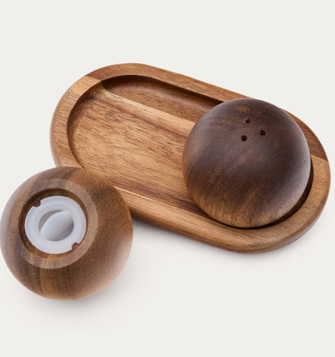 NUKHA Set of salt and pepper shakers in FSC 100% acacia wood