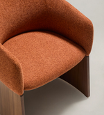 BOSCA stolica od terakota šenila i furnira od oraha