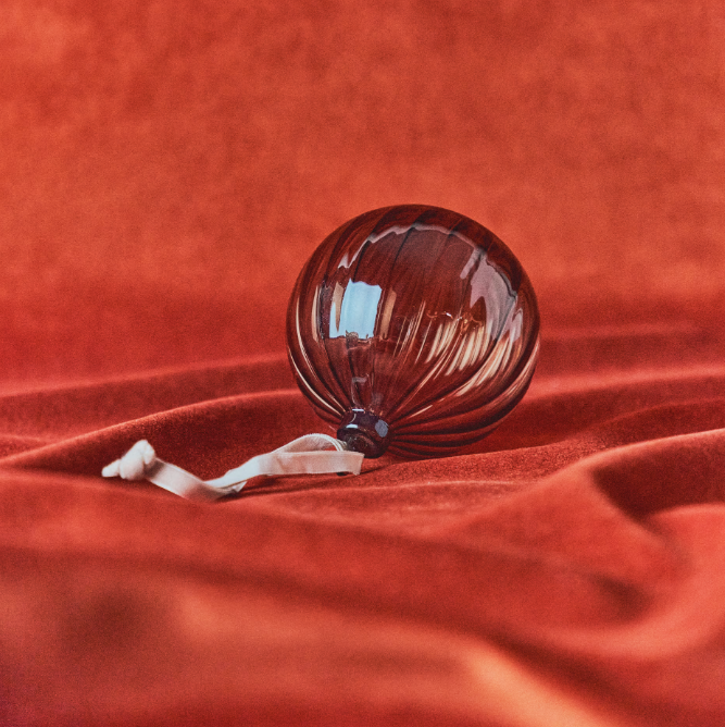 ORANEL Set of 3 brown recycled glass hanging ornaments Ø 8 cm