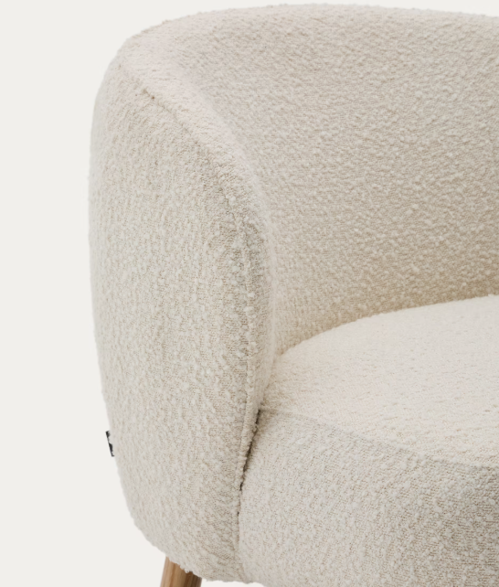 ULIT armchair in white bouclé with solid beech wood legs in a natural finish