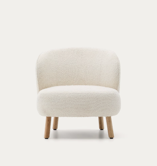 ULIT armchair in white bouclé with solid beech wood legs in a natural finish