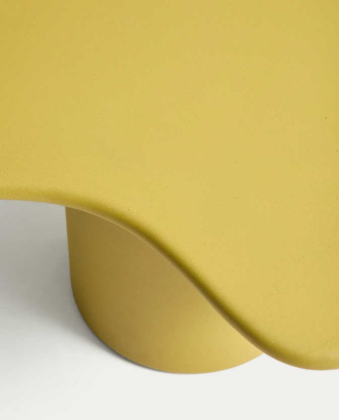 MACARELLA Coffee table in mustard concrete 83 x 77cm