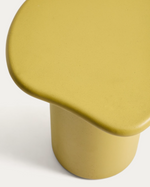 MACARELLA Side table in mustard concrete 48 x 47cm
