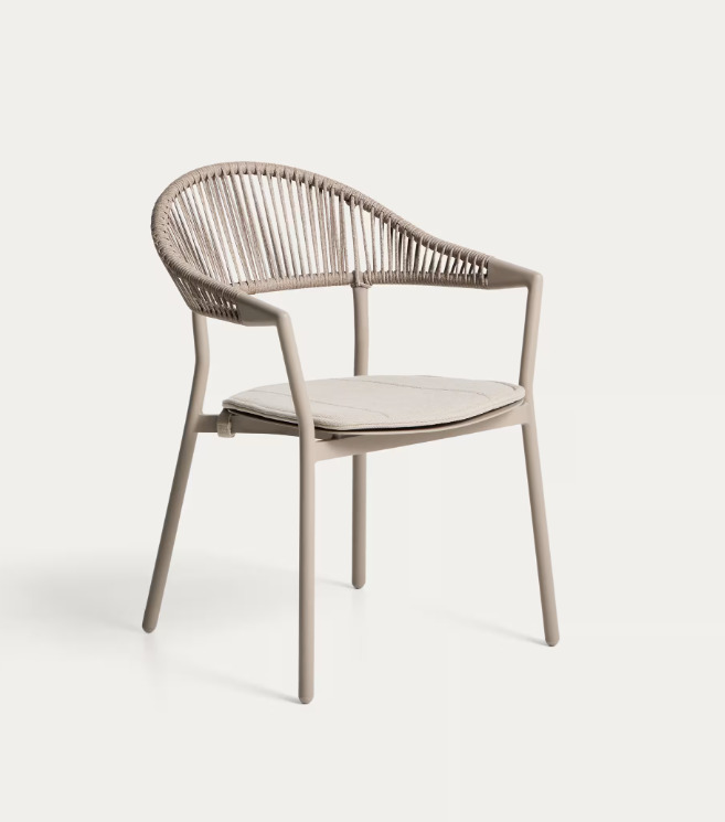 ALIMIA Stackable outdoor chair in ecru aluminium with beige synthetic rope