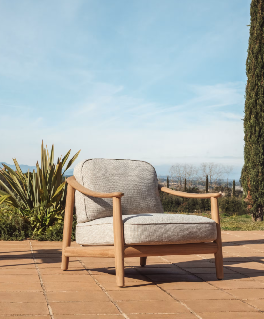 ELUNDA outdoor armchair in solid teak wood FSC 100%