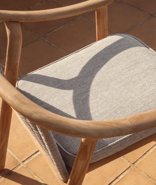 ELUNDA stackable outdoor chair in solid teak wood FSC 100%