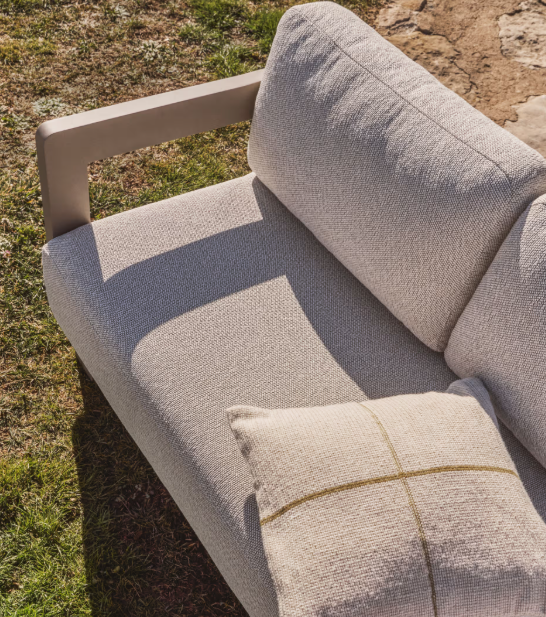 NERANO set with 3-seater sofa and coffee table in taupe aluminium