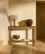 ARELIDA Komoda od hrastovog furnira i masivnog hrastovog drva sa svijetlosmeđom završnom obradom 112 x 80 cm.