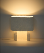 BEDALA Bijela stolna lampa od papier-mâchéa