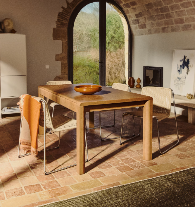 ARELIDA Stol od hrastovog furnira i masivnog hrastovog drva sa svijetlosmeđom završnom obradom 200 x 100 cm FSC Mix Credit