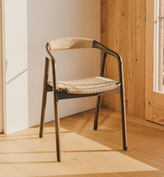 DERILE chair in solid oak wood with walnut finish and beige paper rope cord