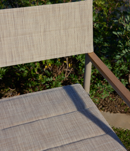 TISNO outdoor folding chair in taupe aluminium and taupe textelin