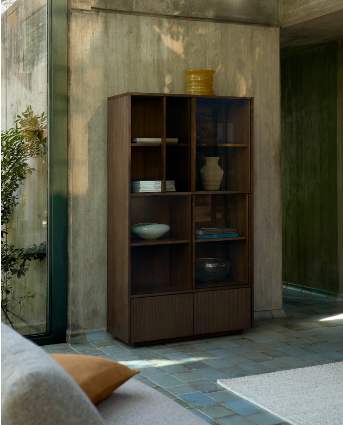 HELVINE Display cabinet 4 doors 2 drawers oak veneer and tempered glass 100 x 174 cm FSC 100%